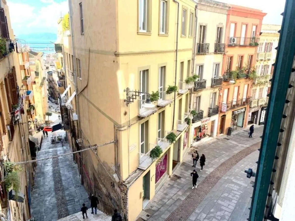 Panorama Di Mare Suite Via Cima Cagliari Centro Appartement